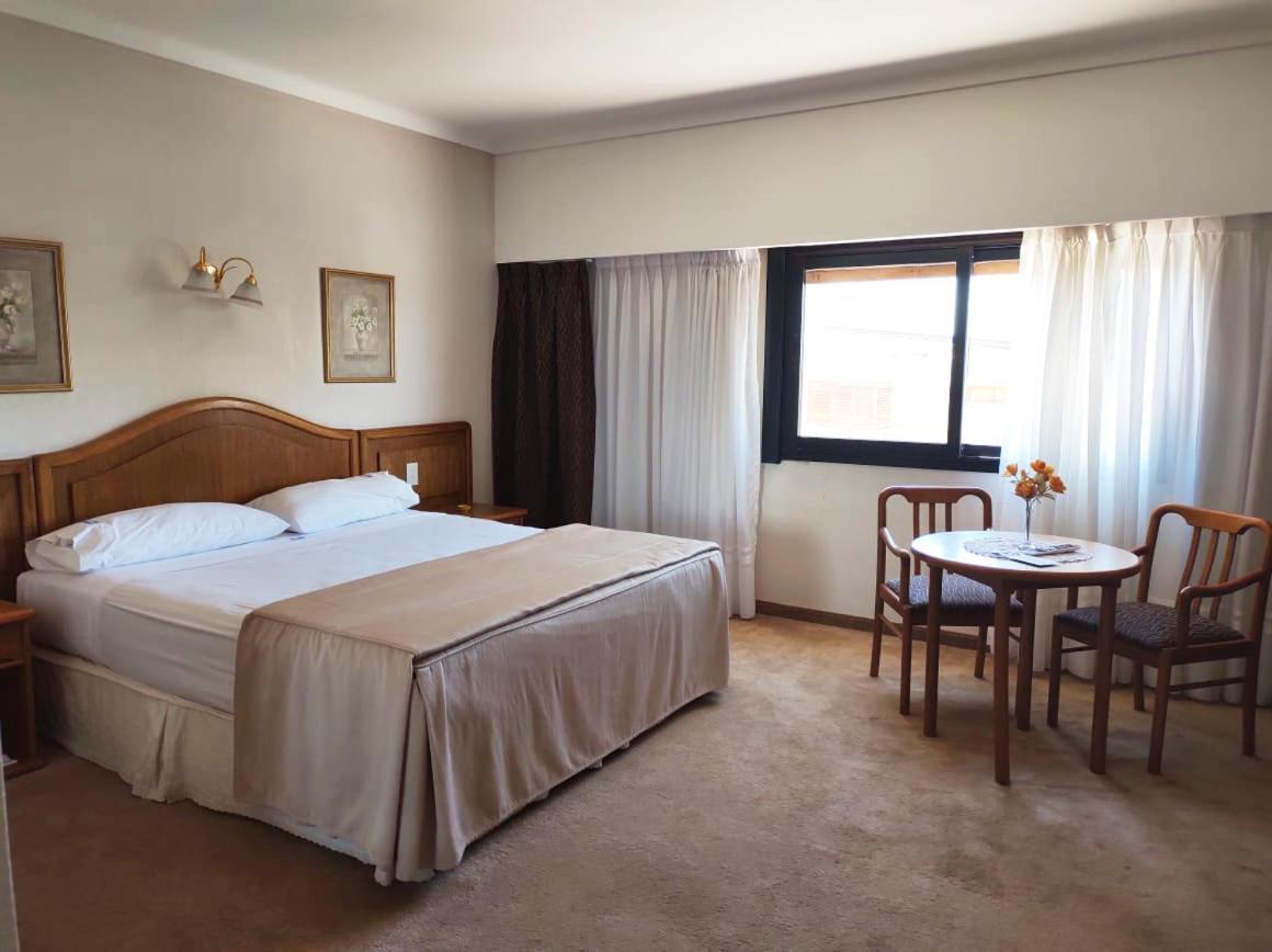 Hotel Libertador Trelew Eksteriør bilde